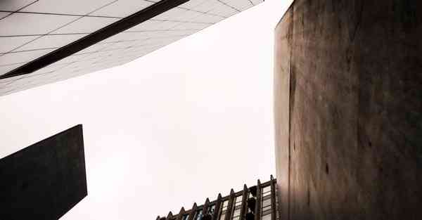 大数据包含设备数据的行业文章