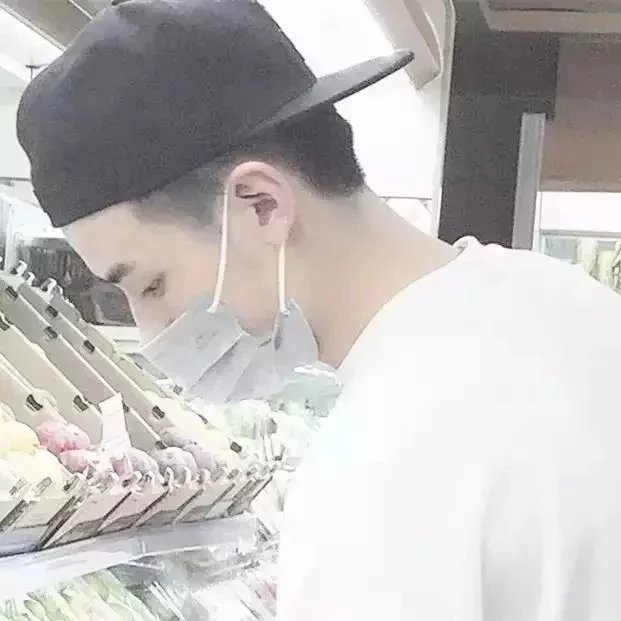 闻人达博彪