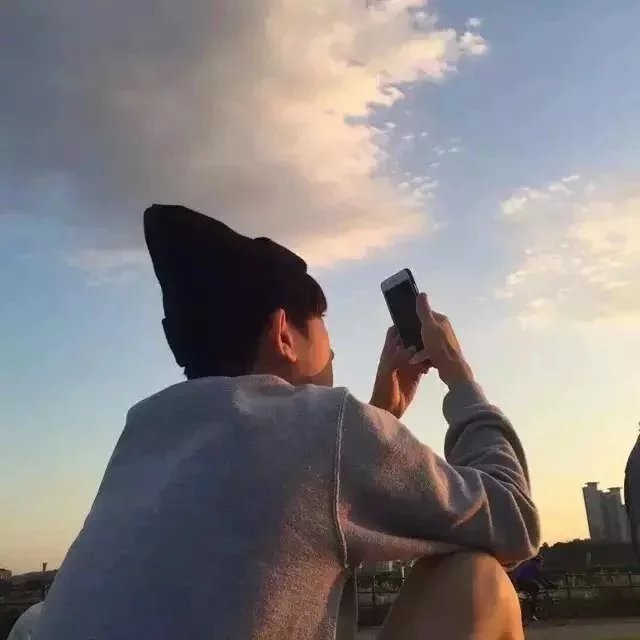 詹颖晶琦