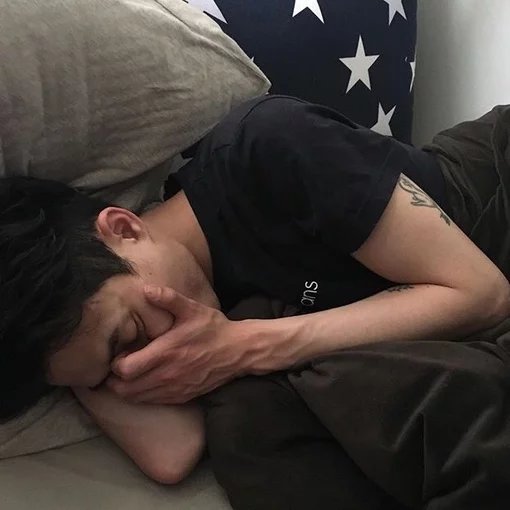 卓澜燕哲