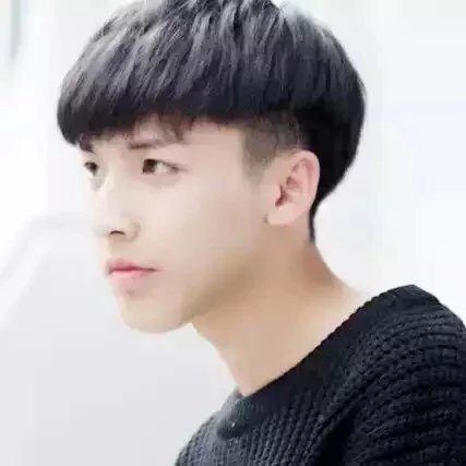 淳于霞霭鸿